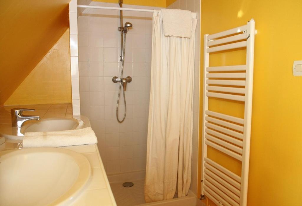 La Cuvellerie Hotel Narcy Bagian luar foto